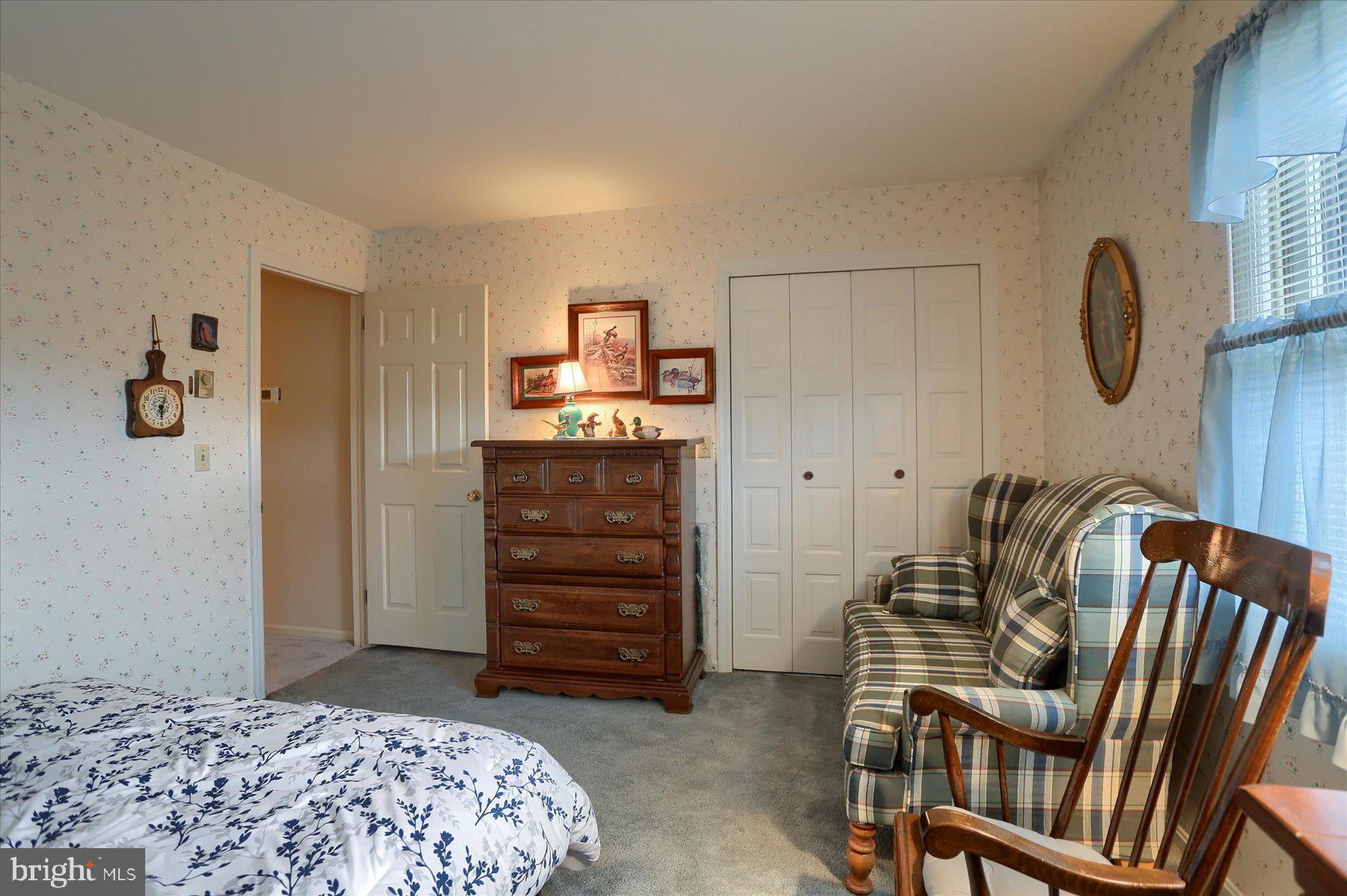 NOLL MANOR - Residential