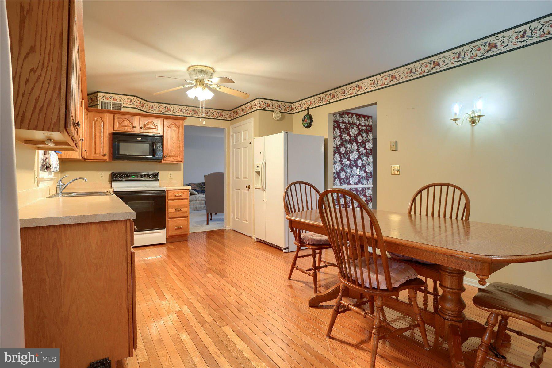 NOLL MANOR - Residential