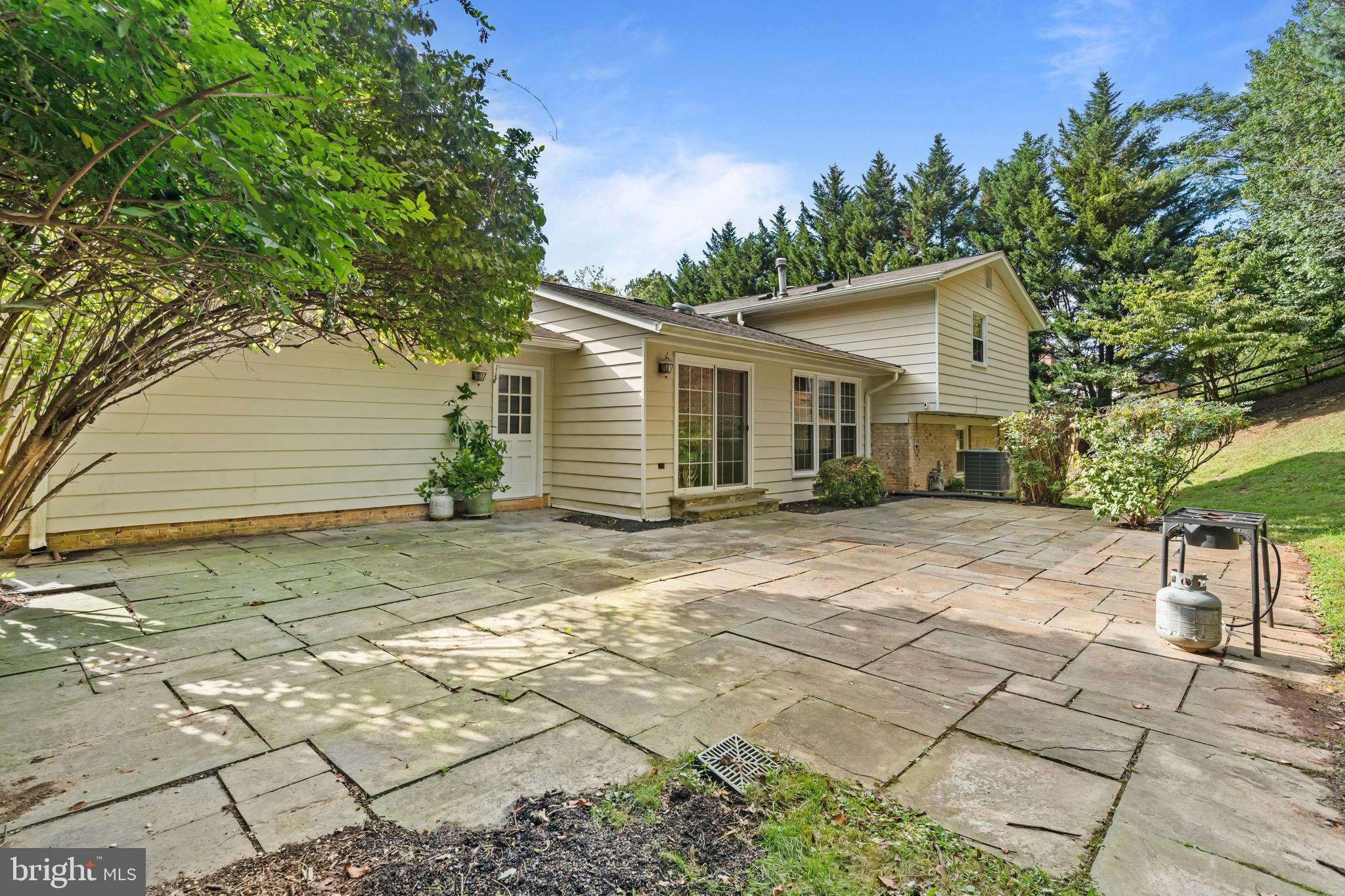 ROBERTS GLEN - Residential