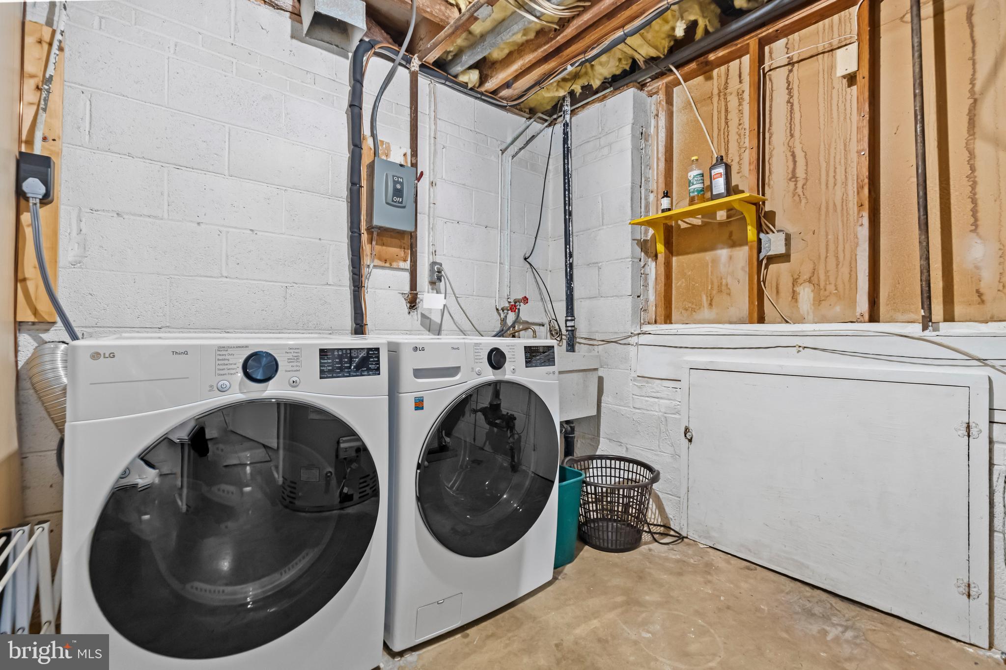 ROBERTS GLEN - Residential