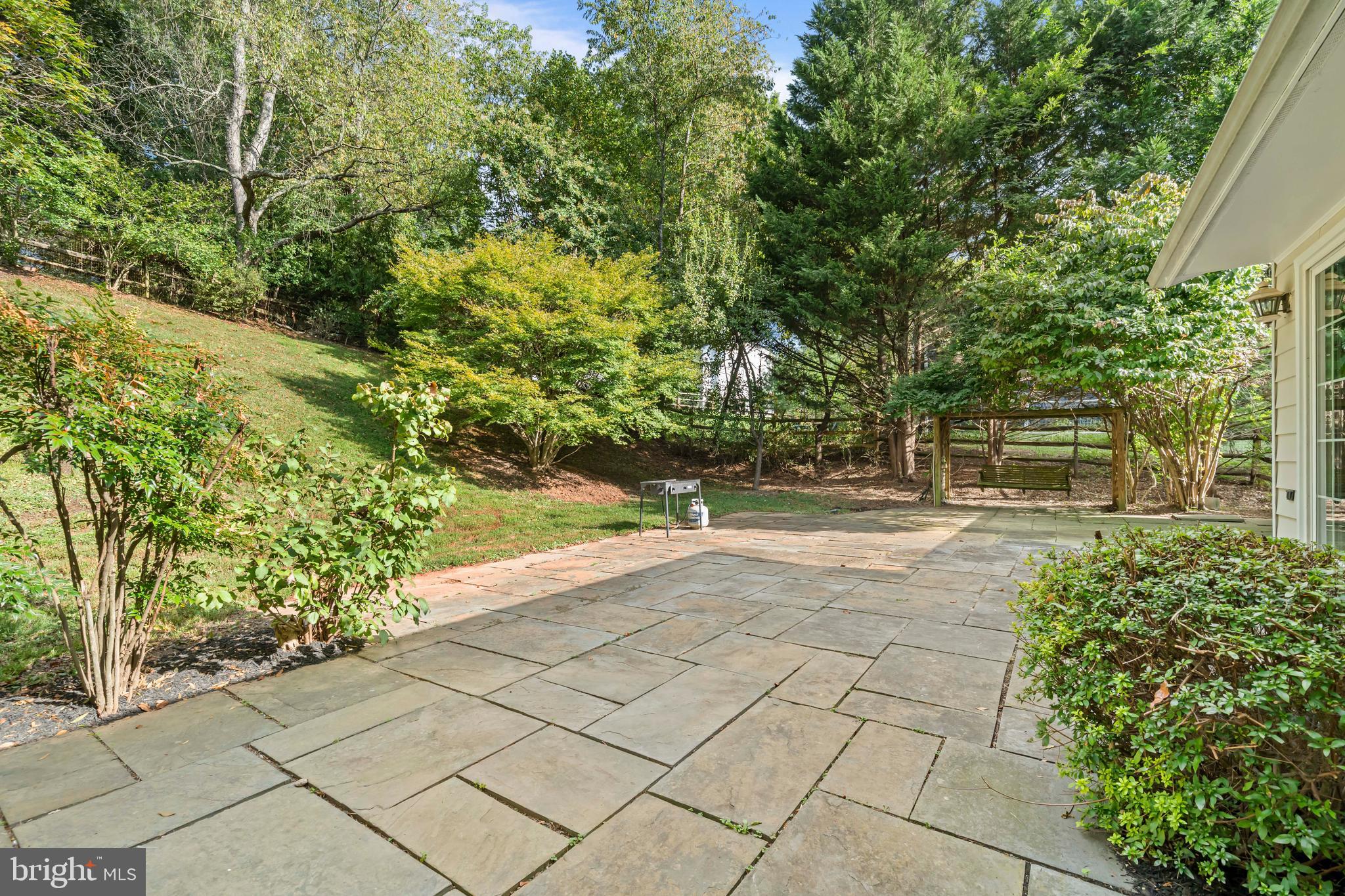 ROBERTS GLEN - Residential