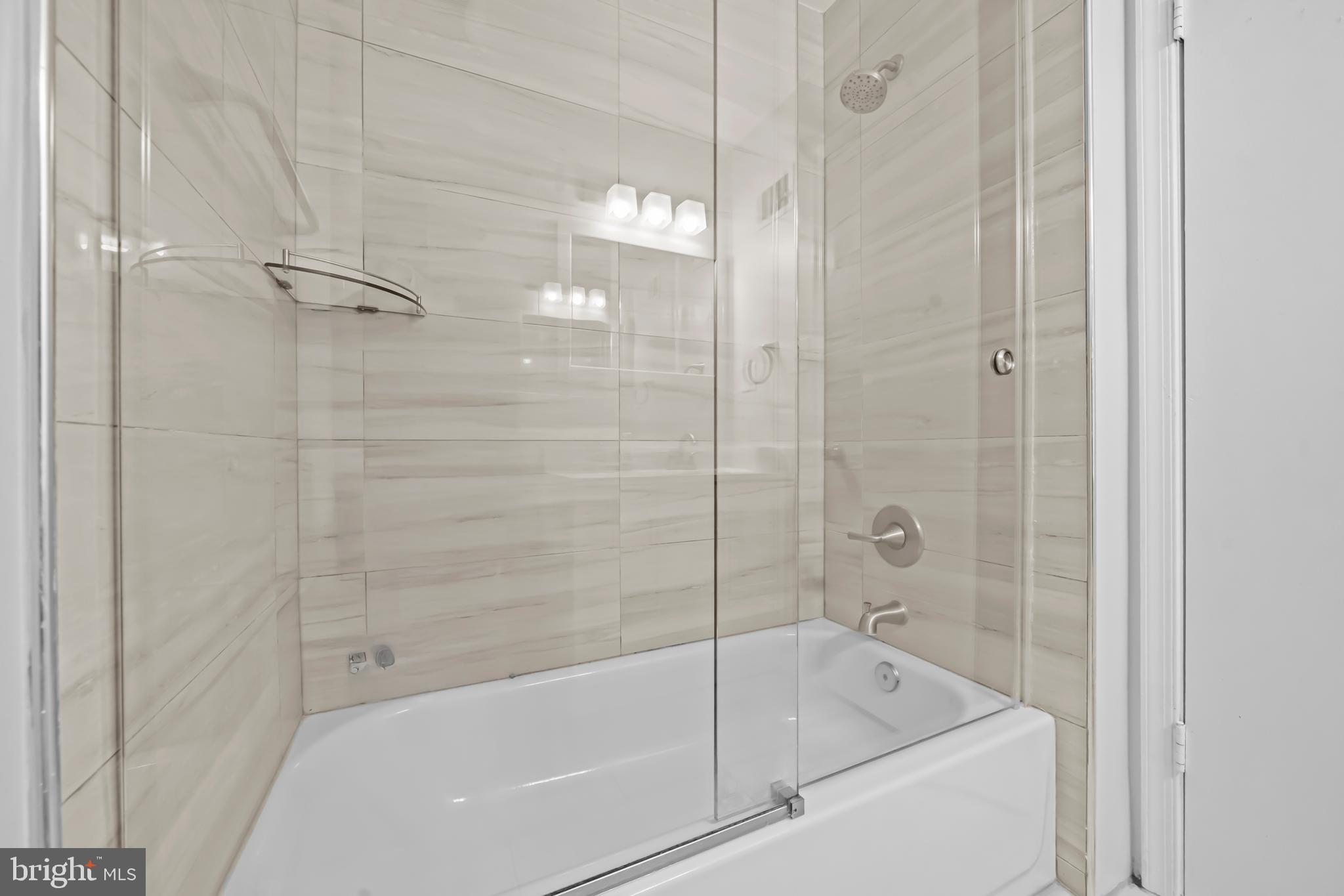 ROBERTS GLEN - Residential