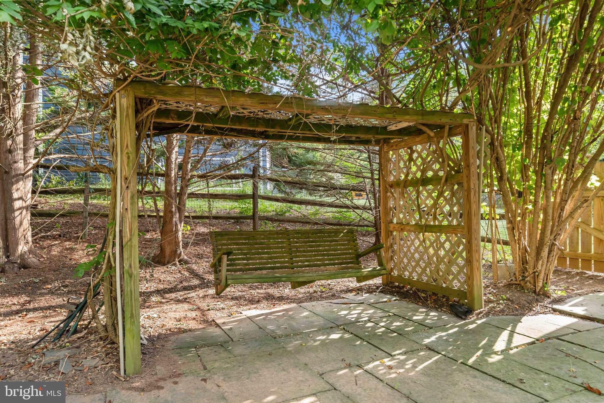 ROBERTS GLEN - Residential