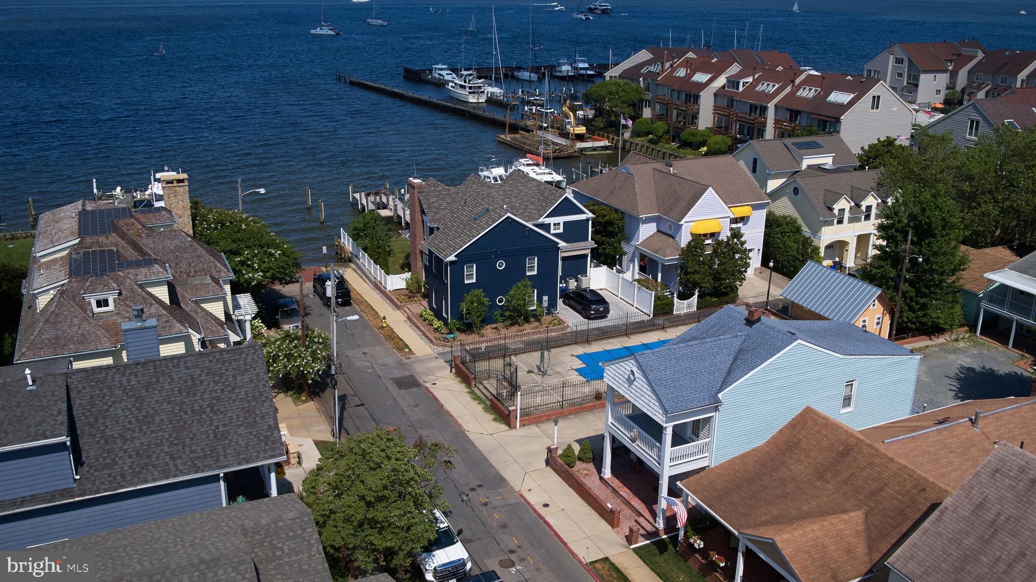 EASTPORT - Residential