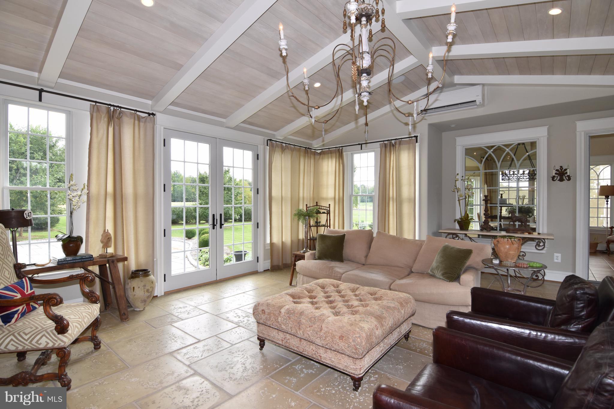 GOLDSBOROUGHS REST - Residential