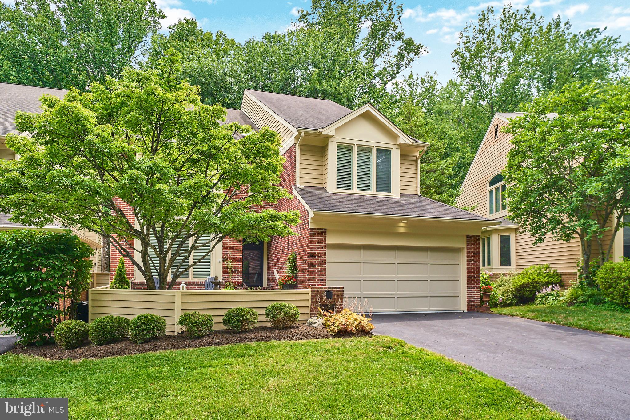 1416 HEMINGWAY COURT