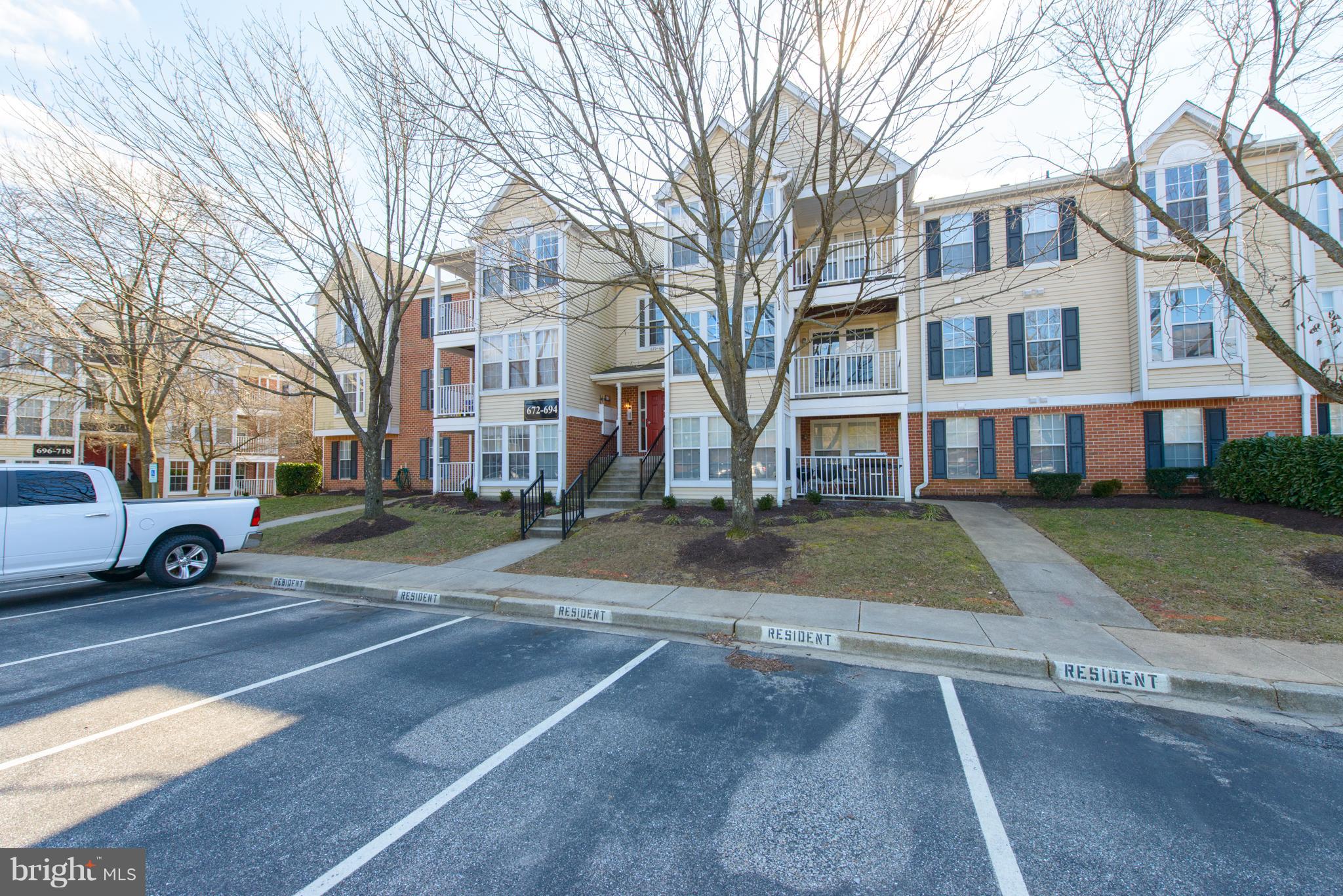 DEEP CREEK COMMONS - Residential