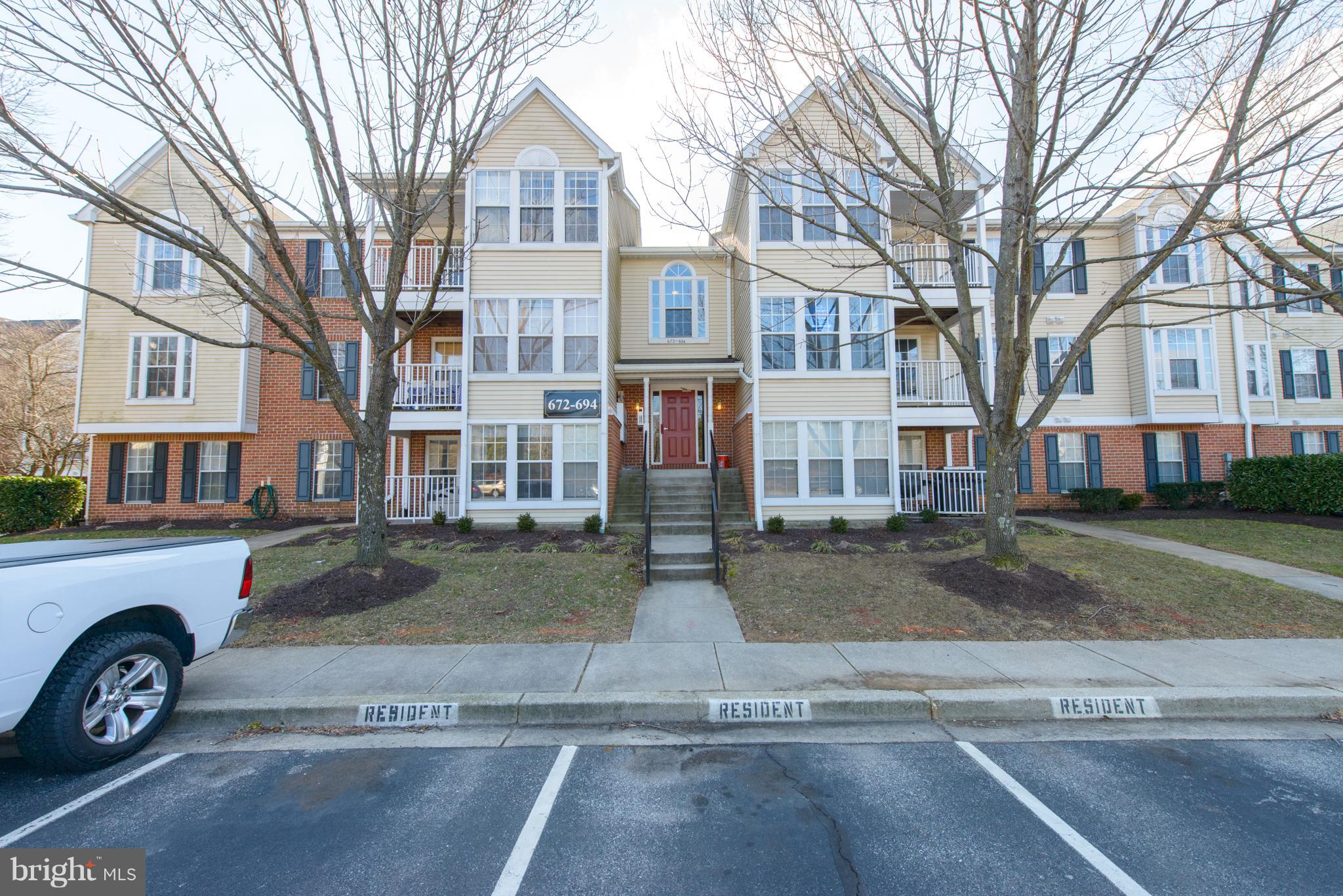 DEEP CREEK COMMONS - Residential