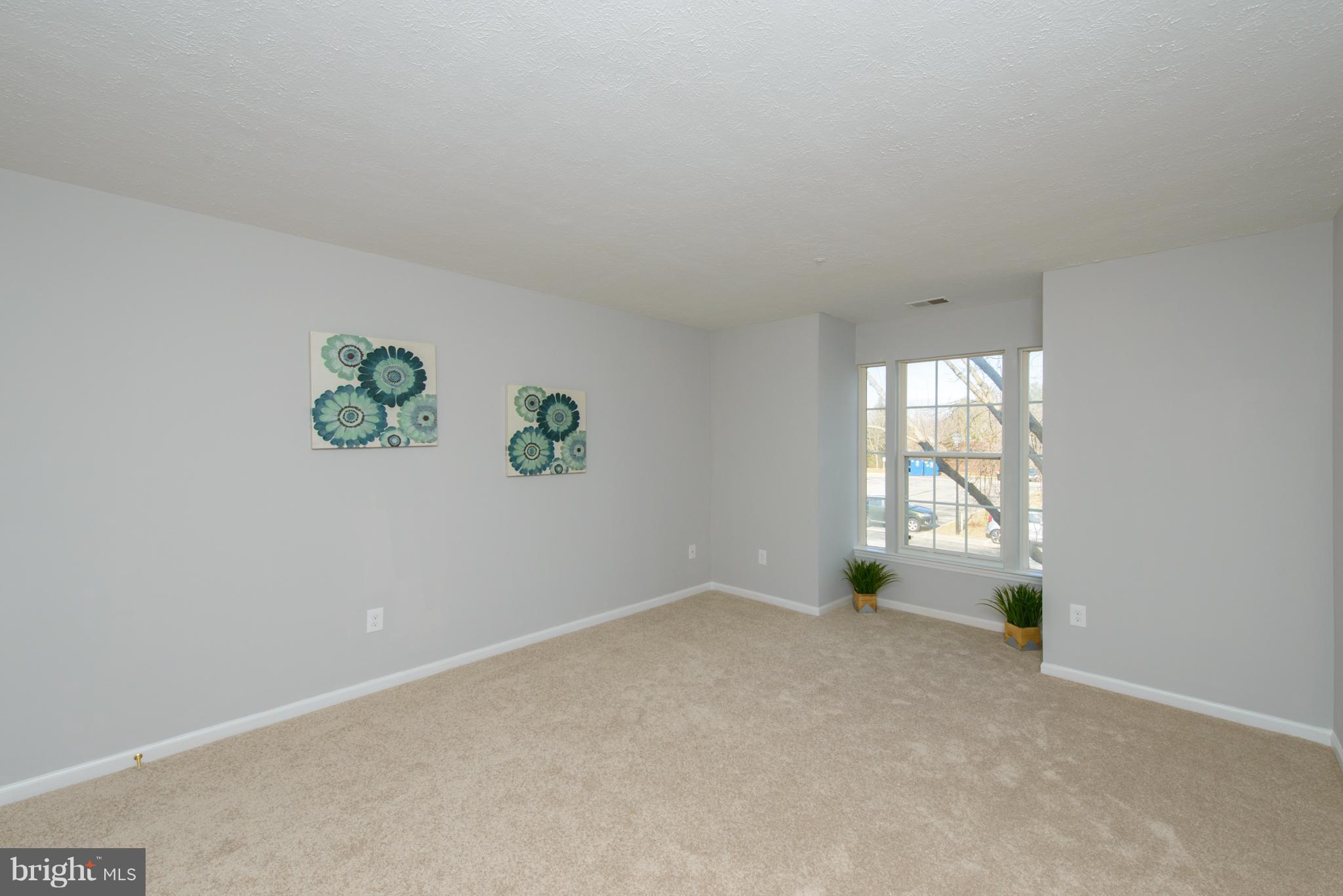 DEEP CREEK COMMONS - Residential