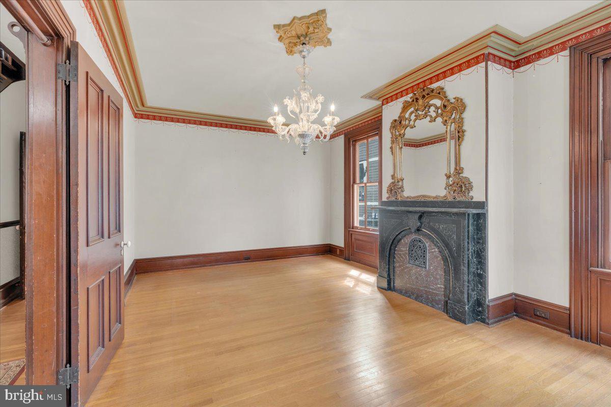 123 CHESTNUT STREET