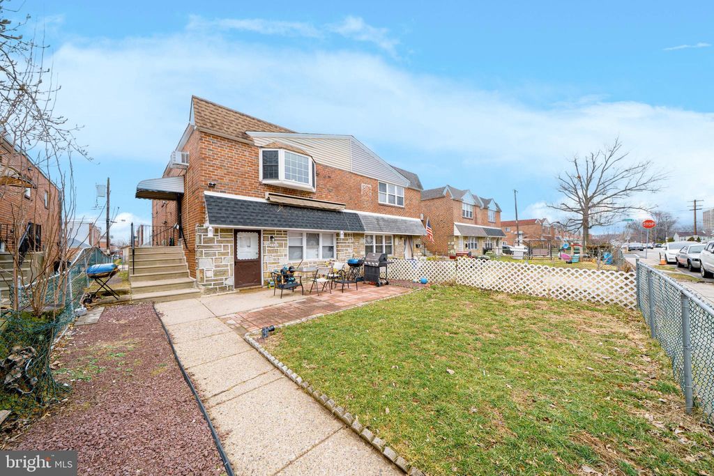 Photo of 2306 Strahle Street, PHILADELPHIA, PA 19152 (MLS # PAPH2591554)
