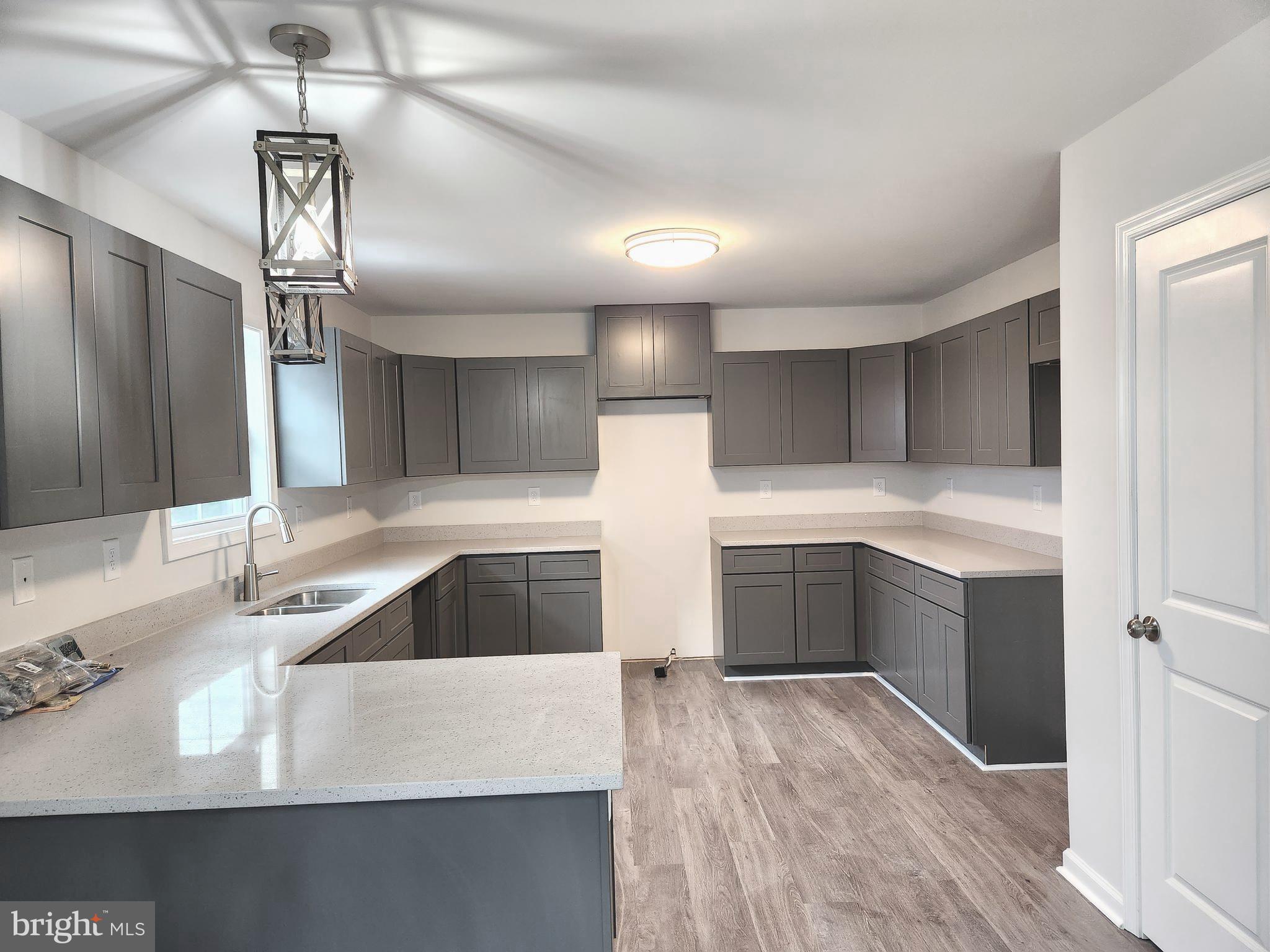 MILL CREEK - Residential