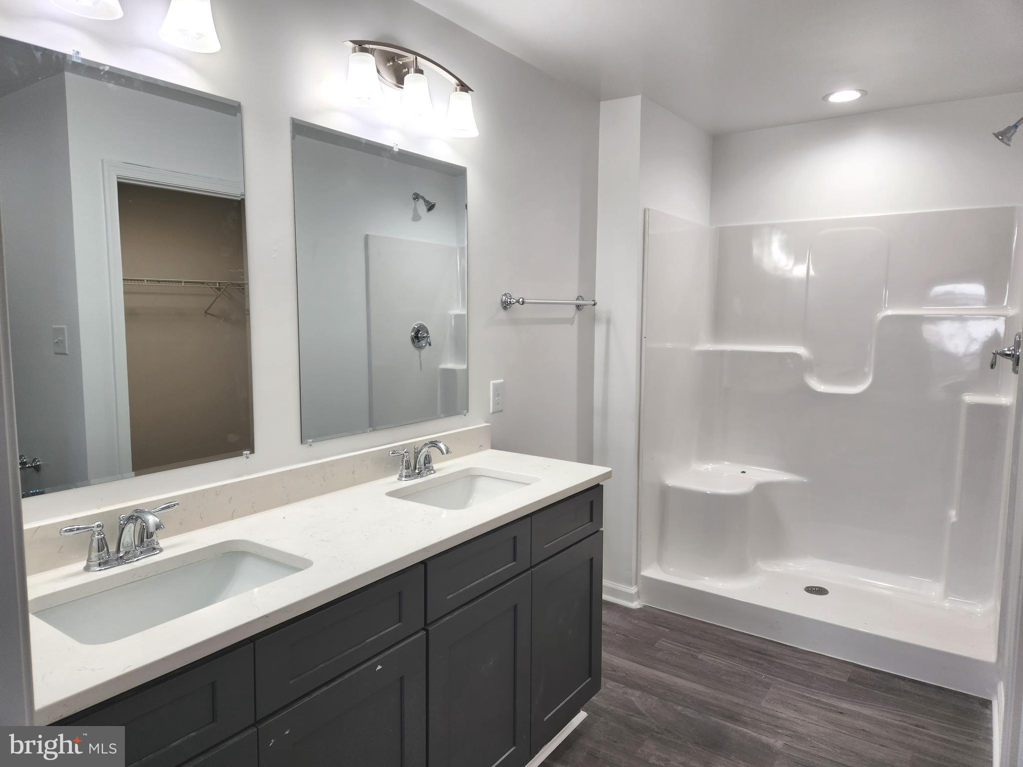 MILL CREEK - Residential