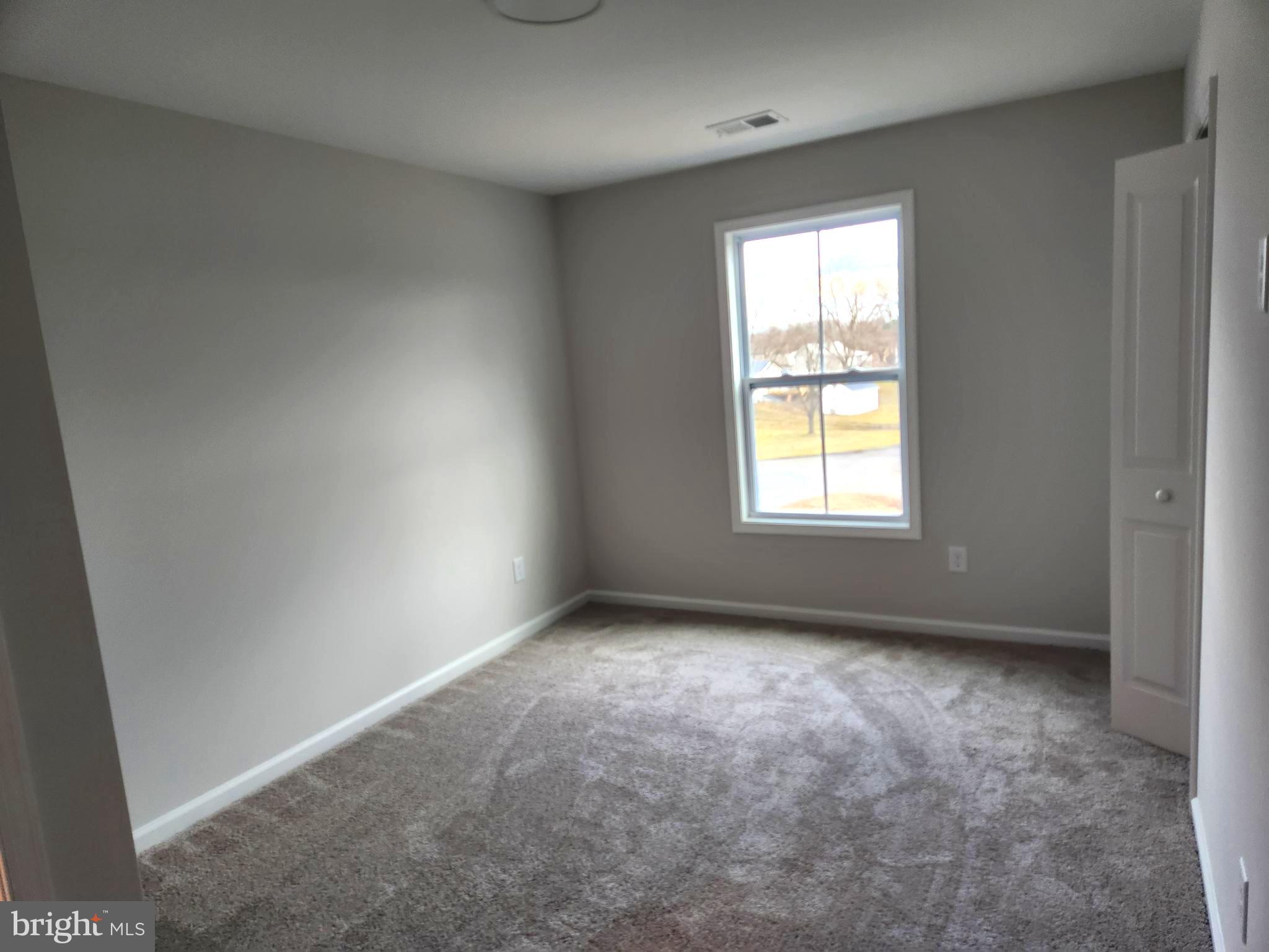 MILL CREEK - Residential