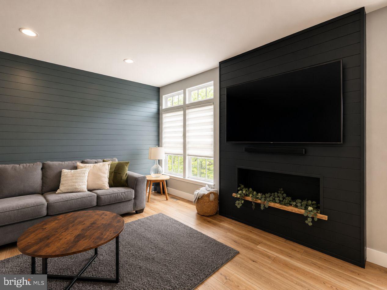 PIEDMONT - Residential