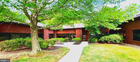 950 W VALLEY ROAD 2400 WAYNE PA 19087