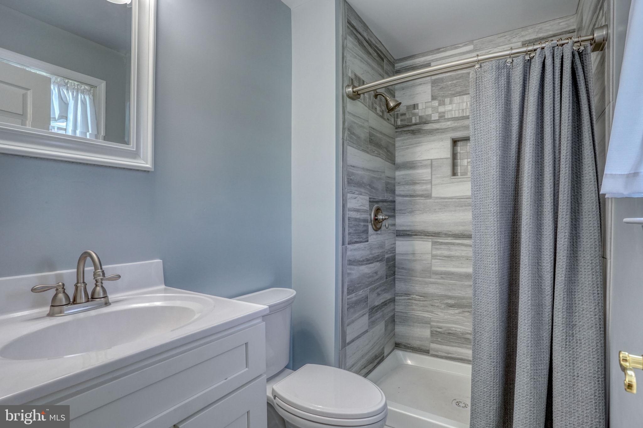 OVERLOOK AT CARMICHAEL - Residential