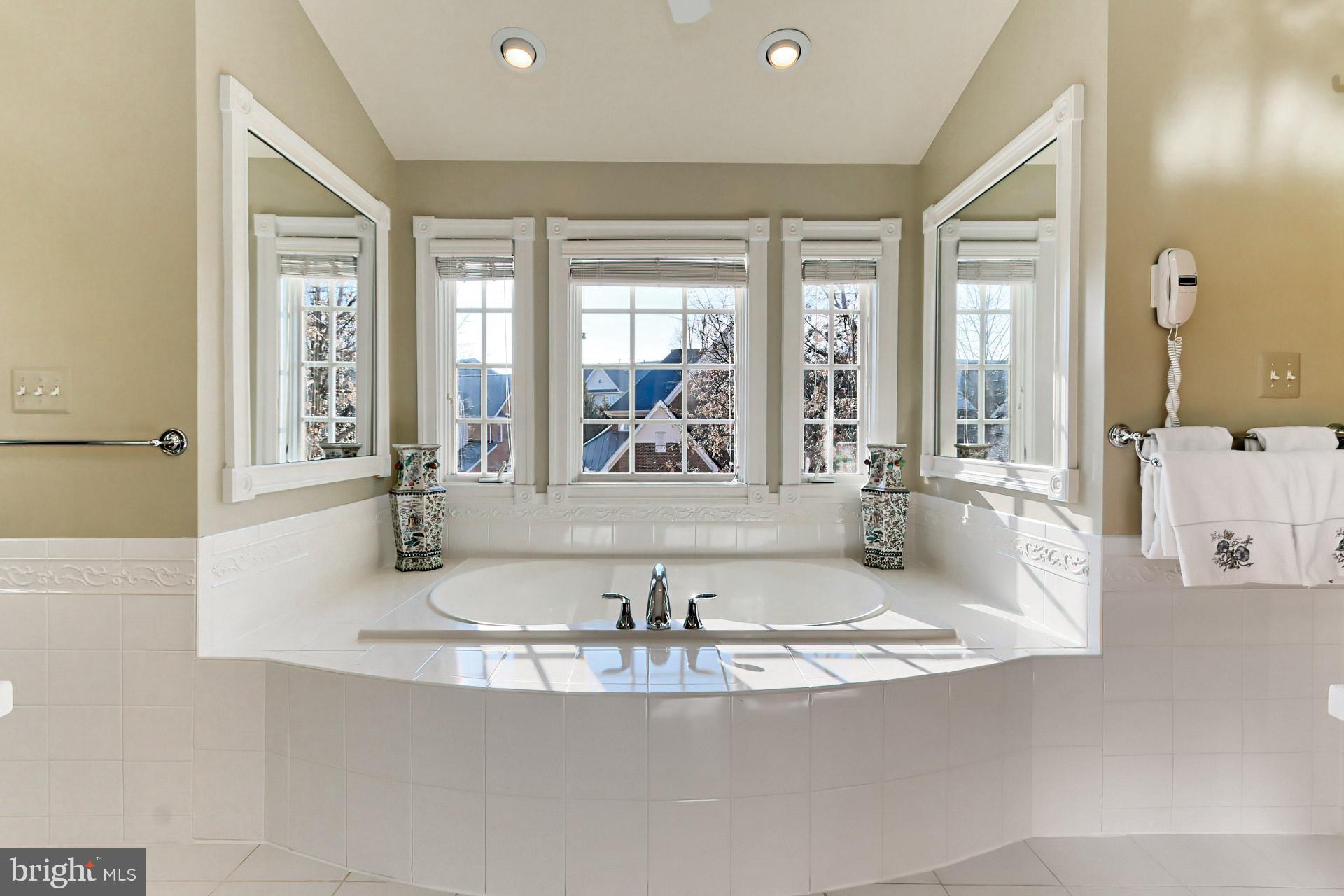 PICKETT'S RESERVE - Residential