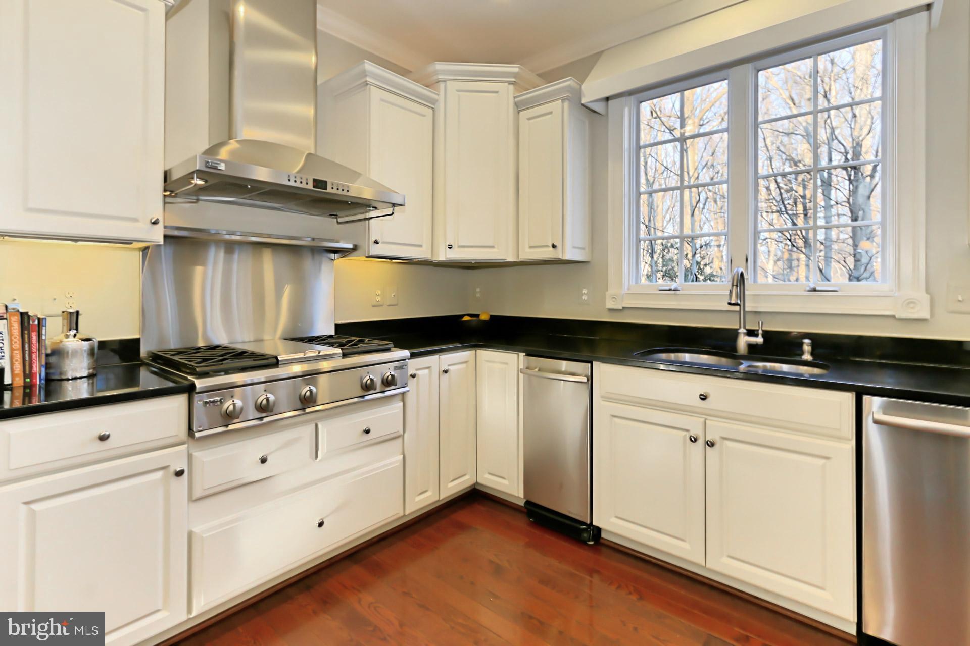 PICKETT'S RESERVE - Residential