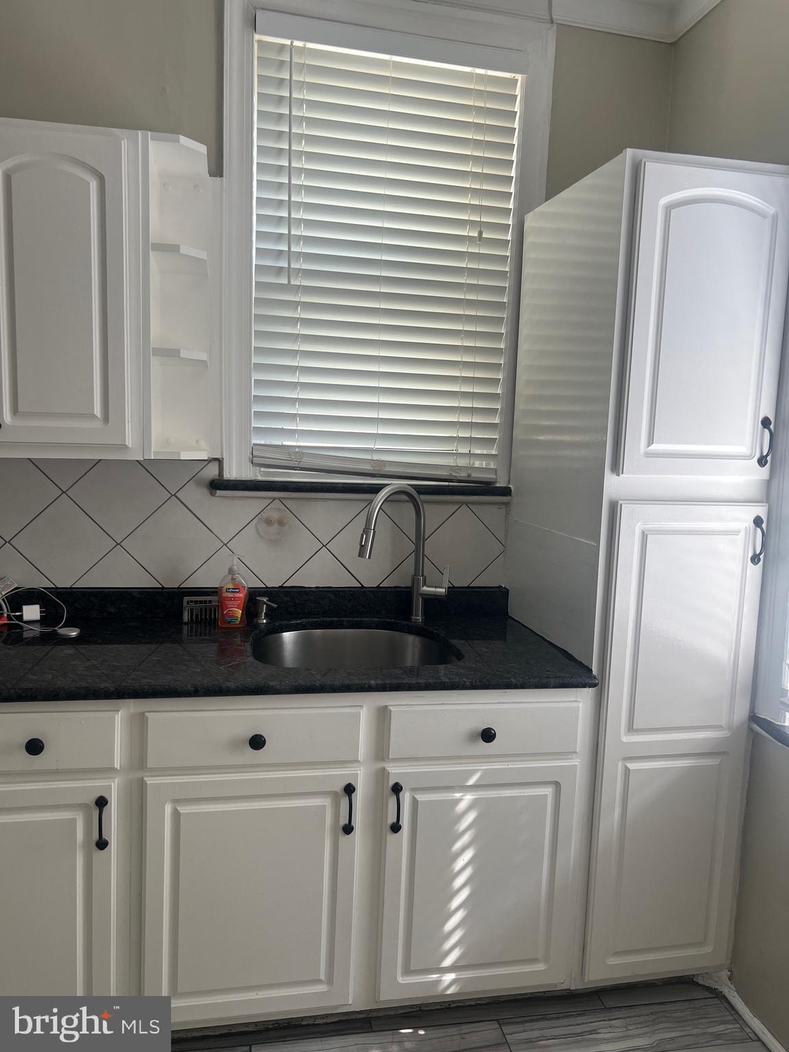 LOWER MOYAMENSING - Residential Lease