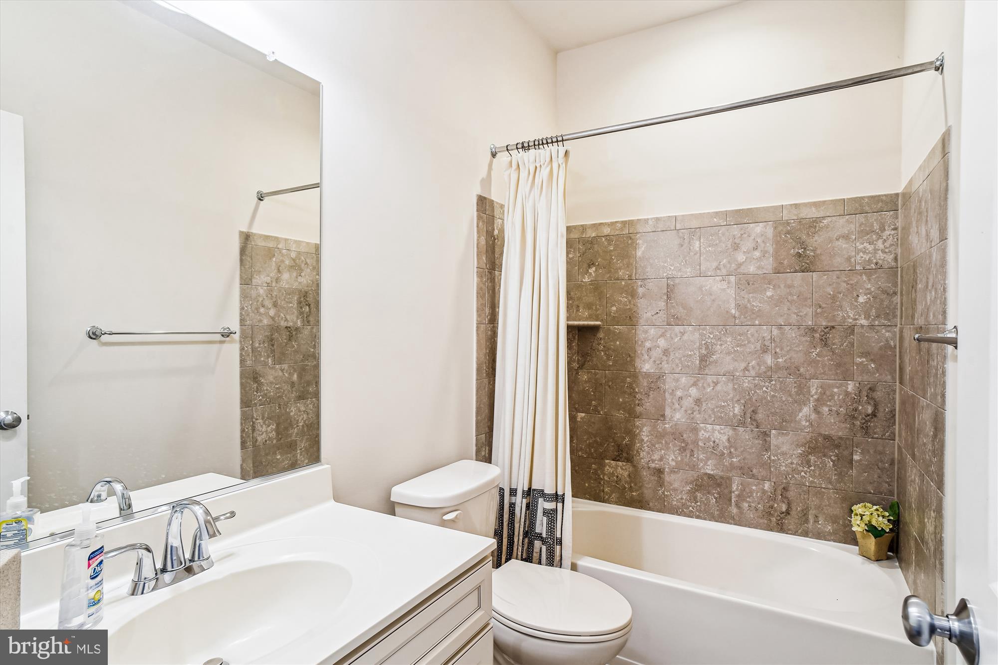 LANDSDALE - Residential