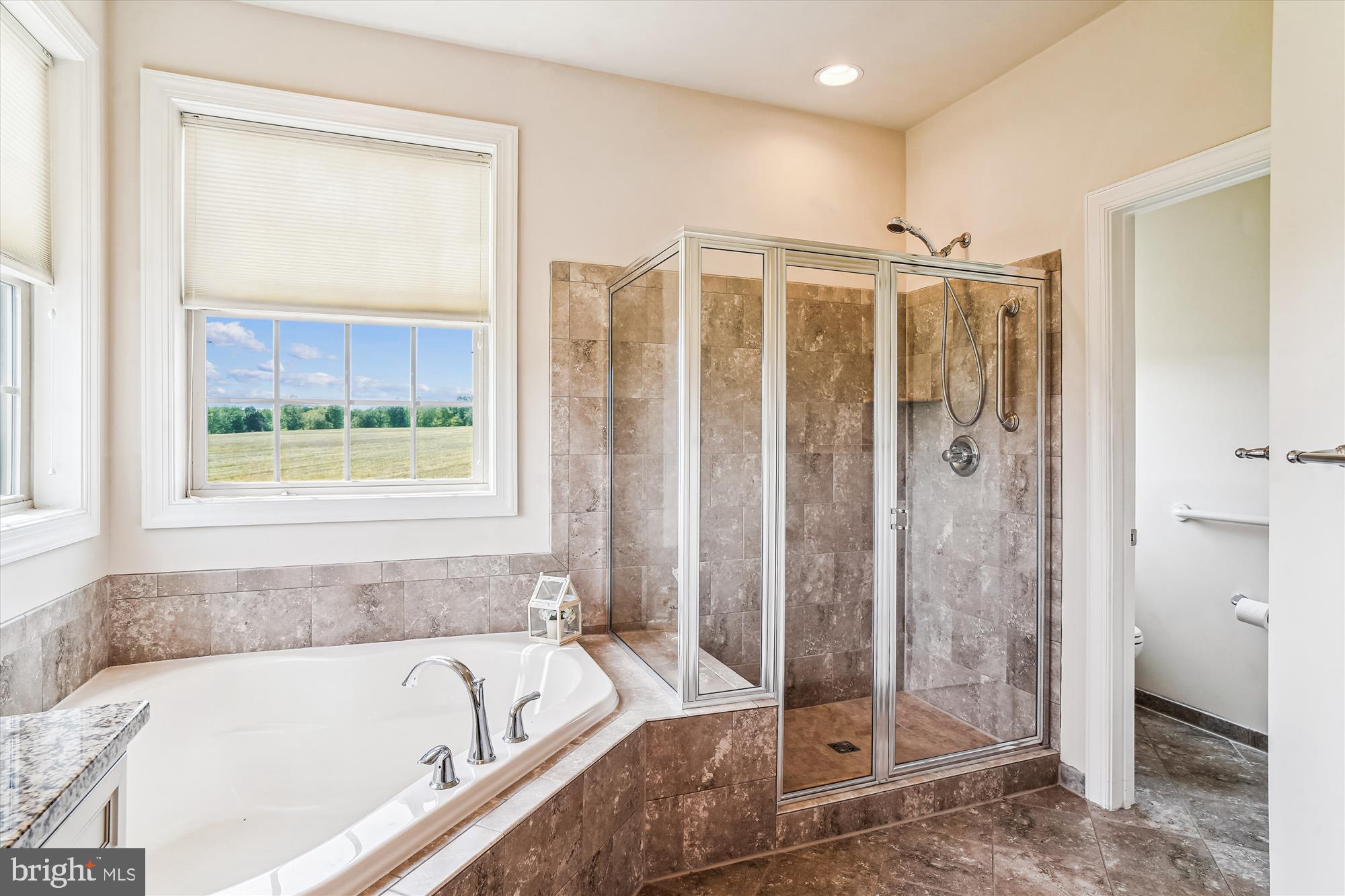 LANDSDALE - Residential