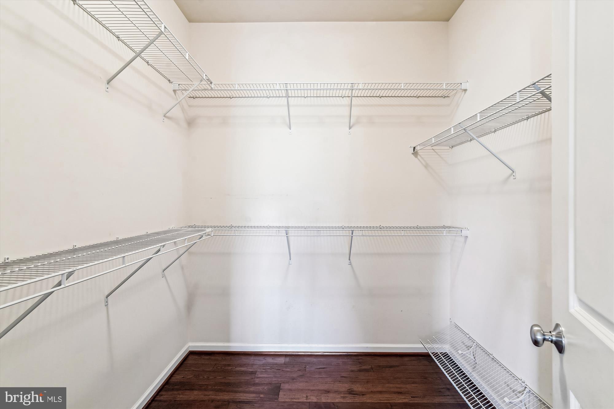 LANDSDALE - Residential