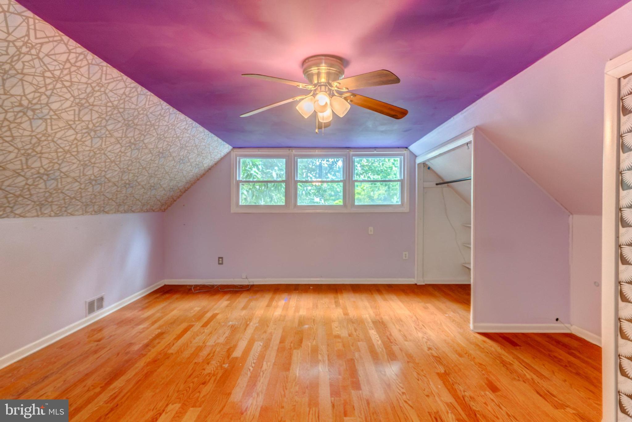 YORKTOWN - Residential