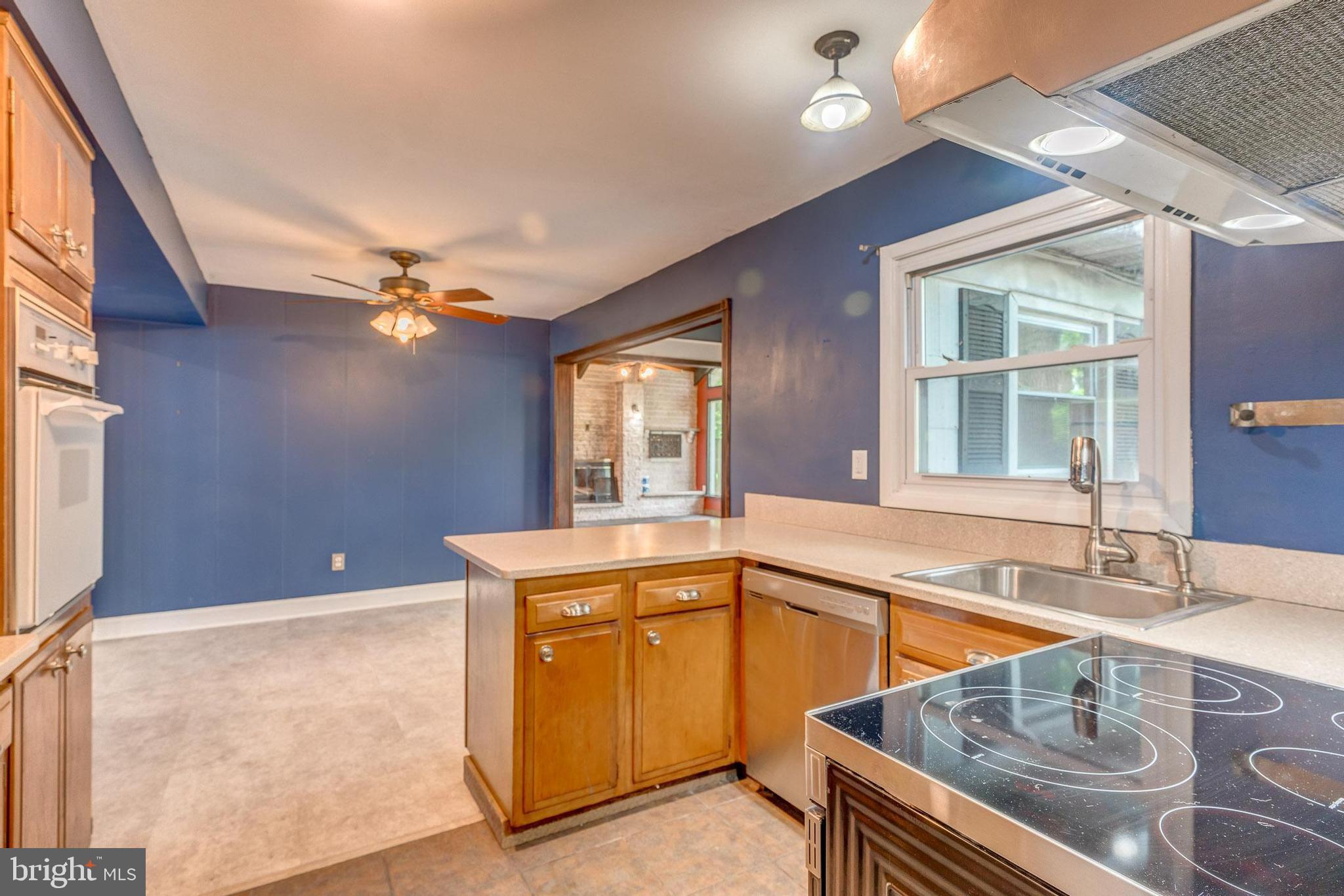 YORKTOWN - Residential