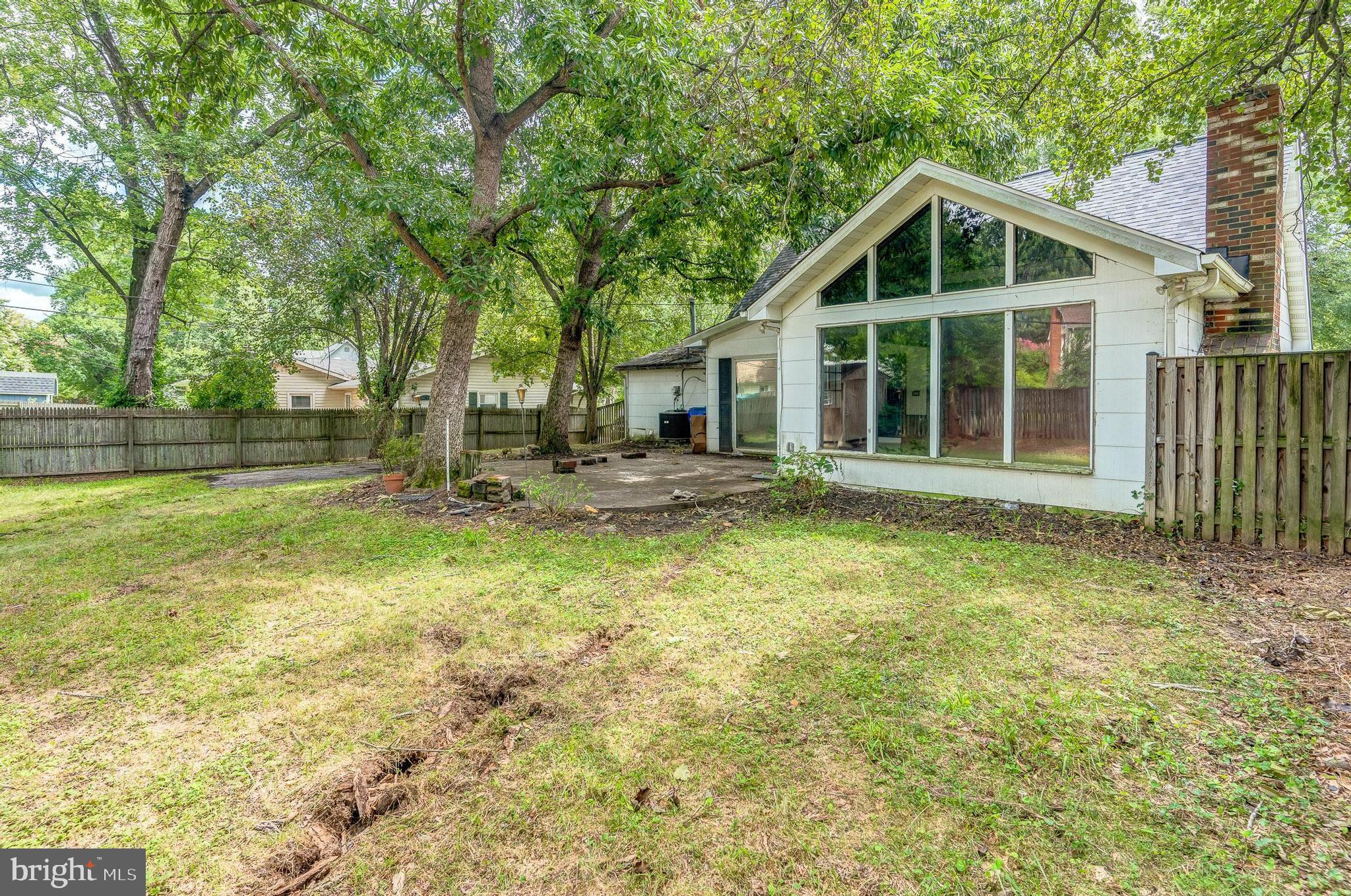 YORKTOWN - Residential