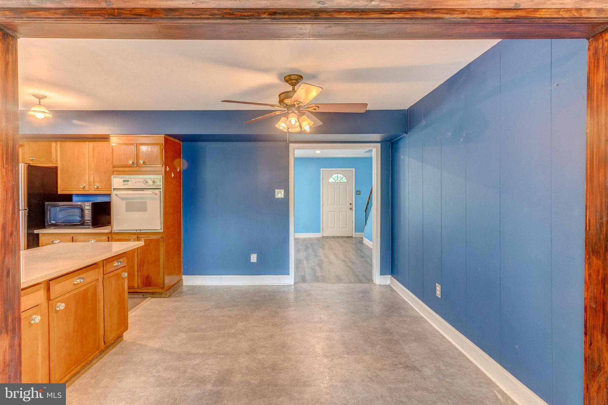 YORKTOWN - Residential