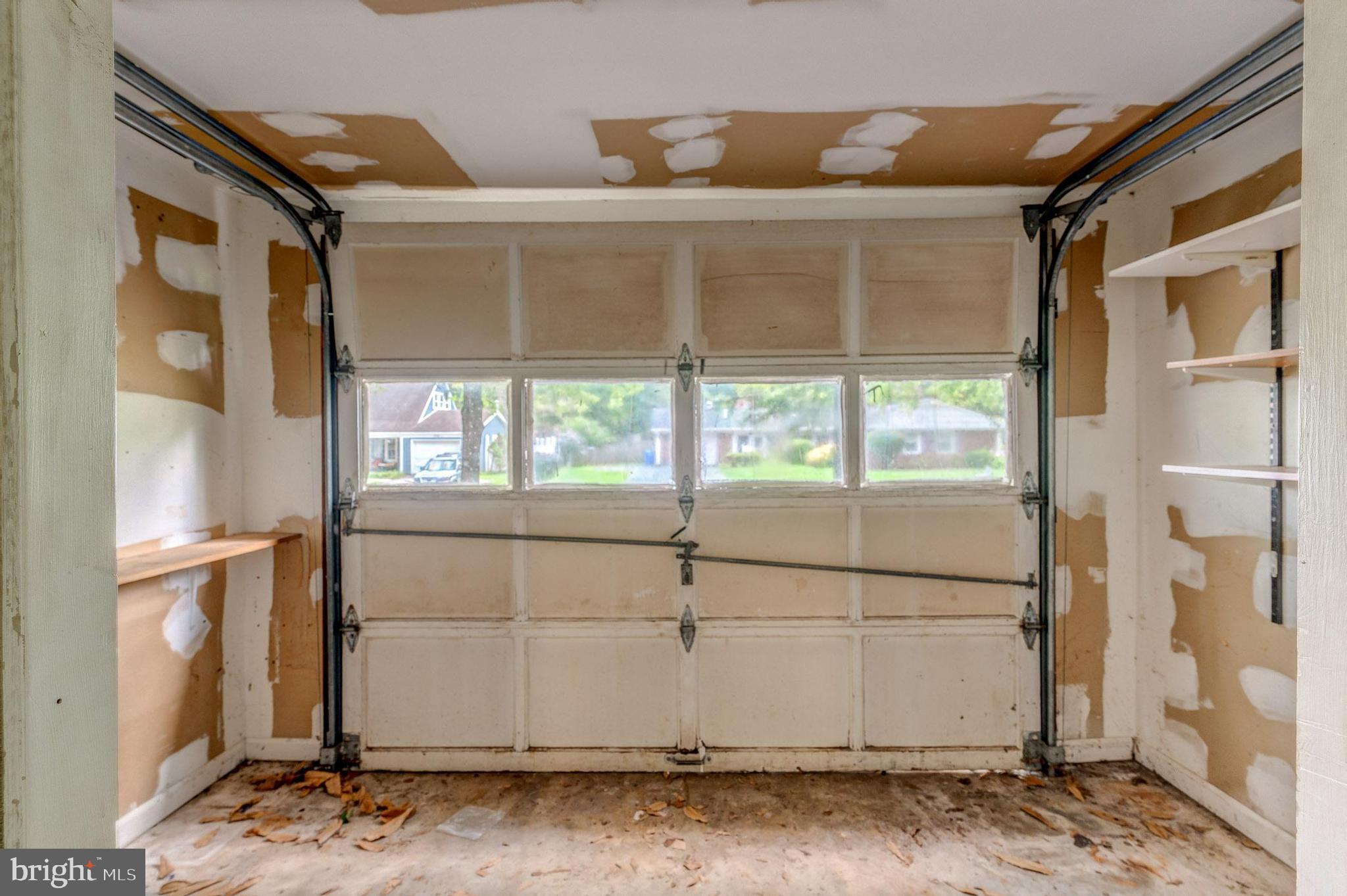 YORKTOWN - Residential