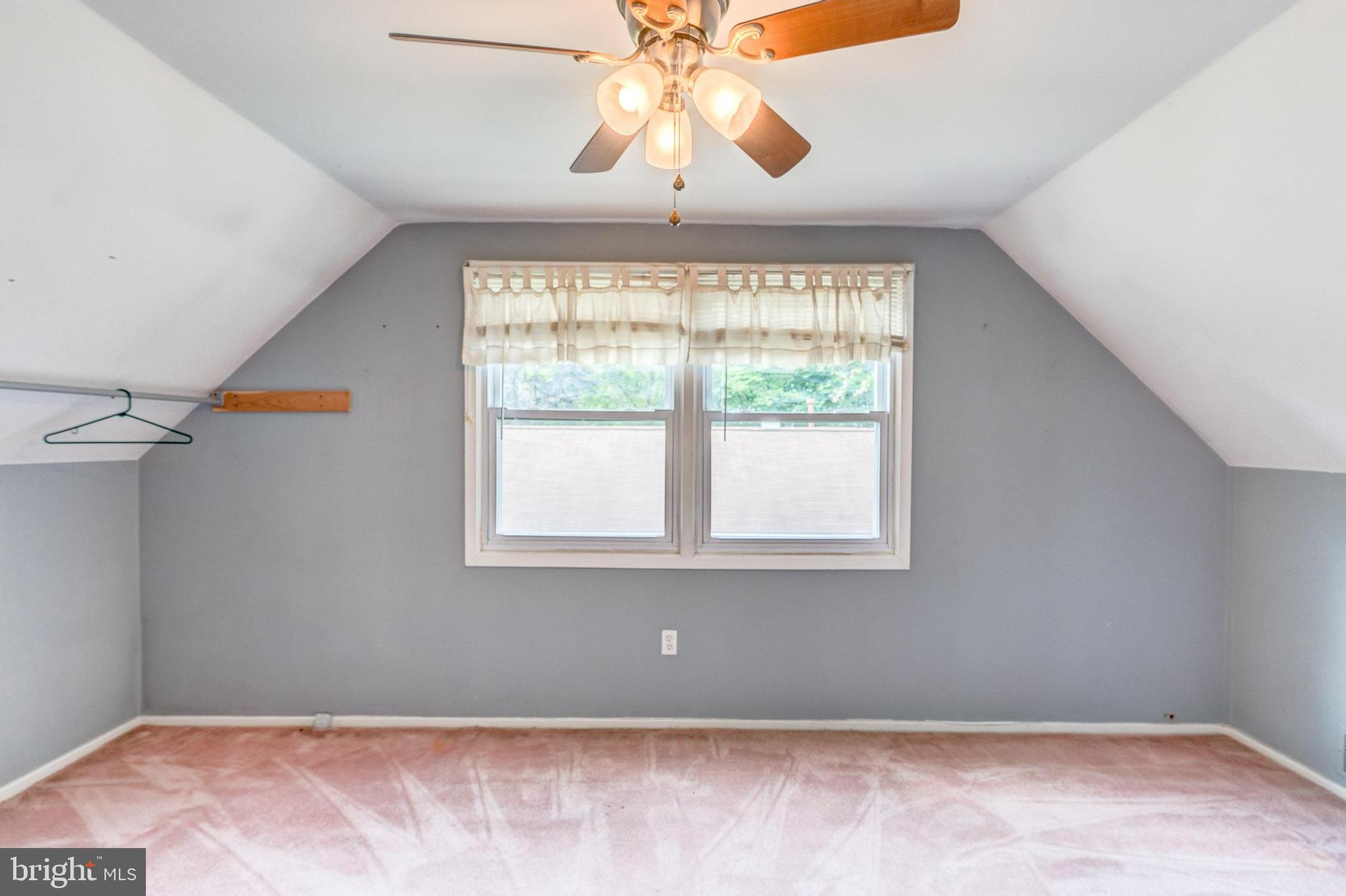 YORKTOWN - Residential