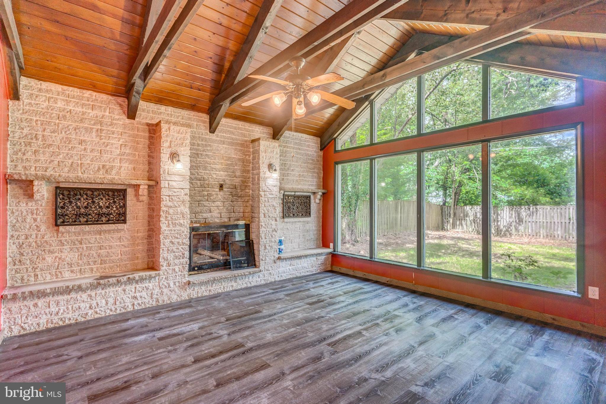 YORKTOWN - Residential