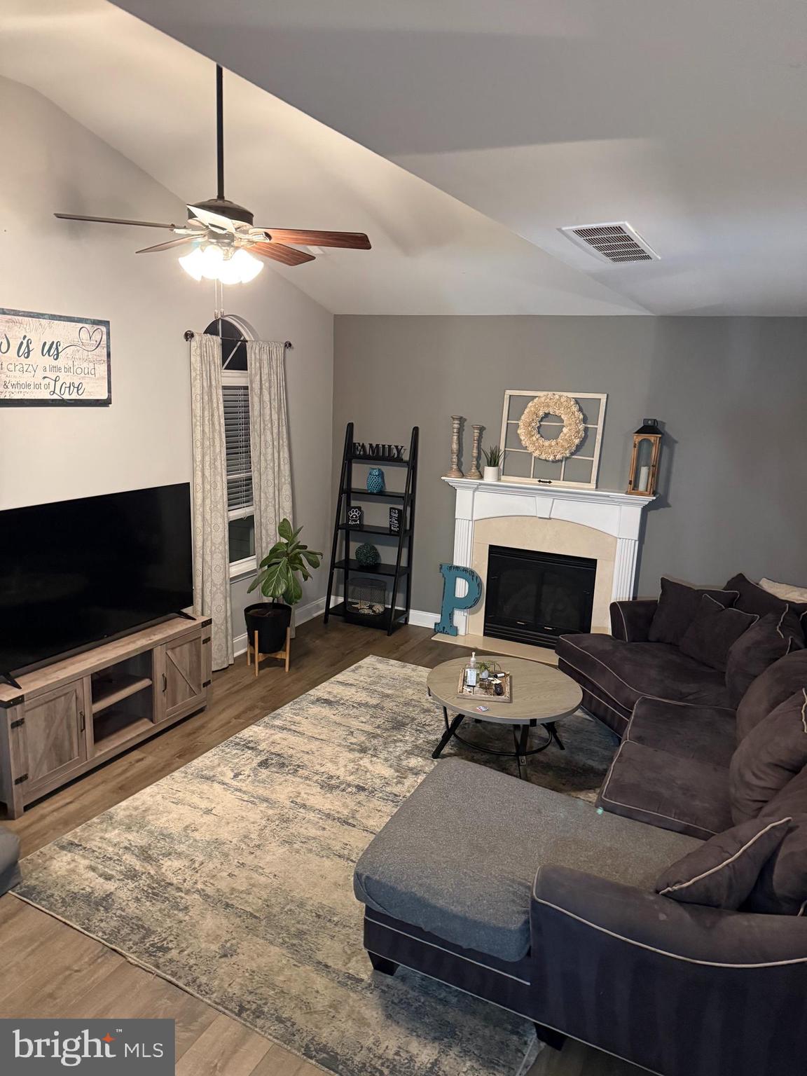 207 BRANCHWOOD COURT