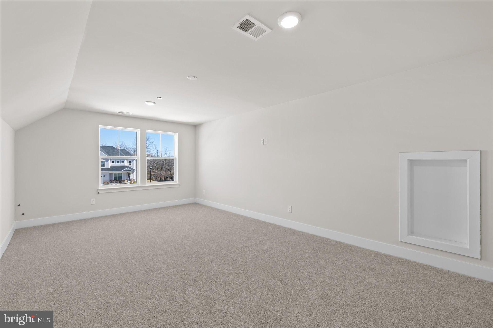 RIVER MARSH - Residential