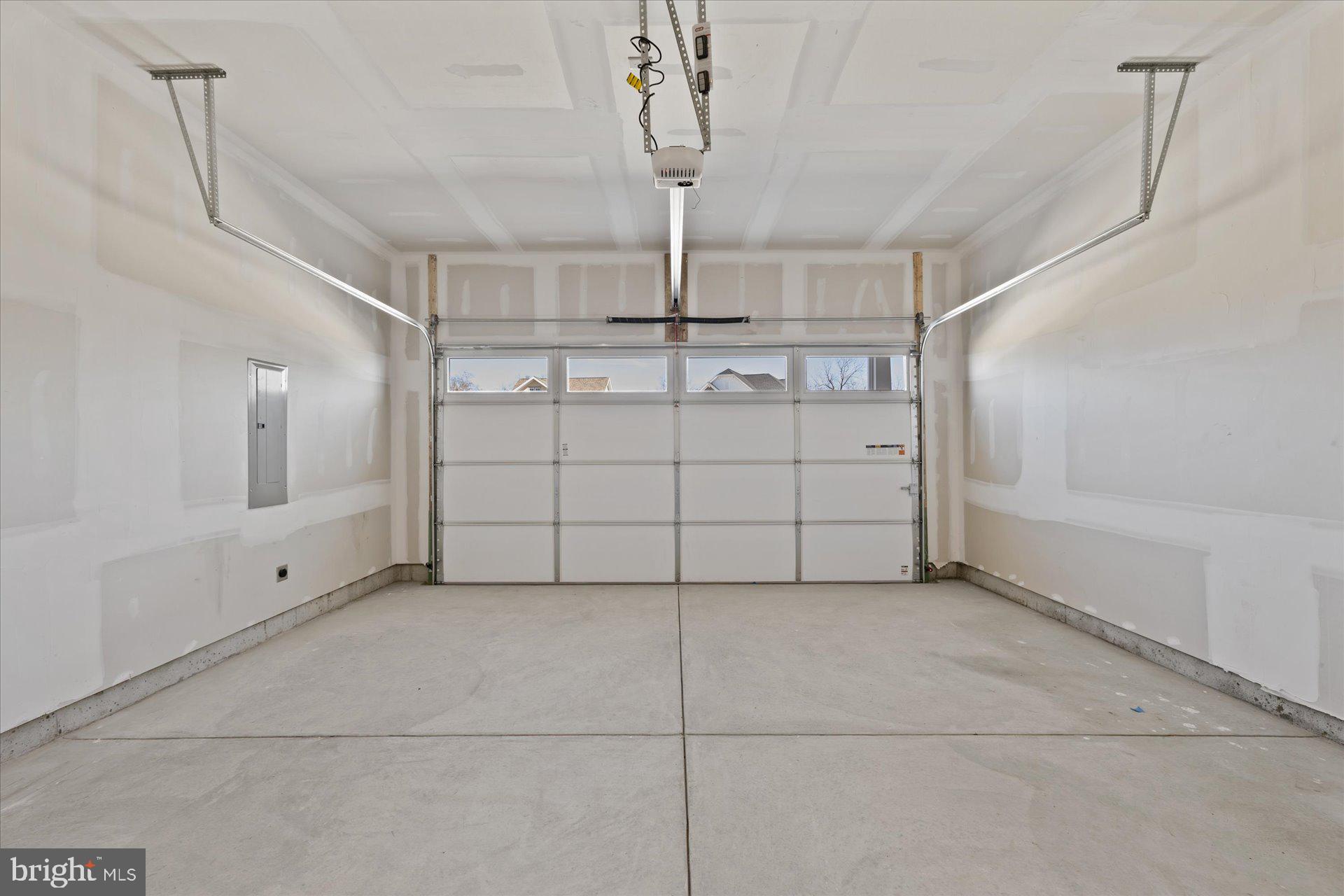 RIVER MARSH - Residential