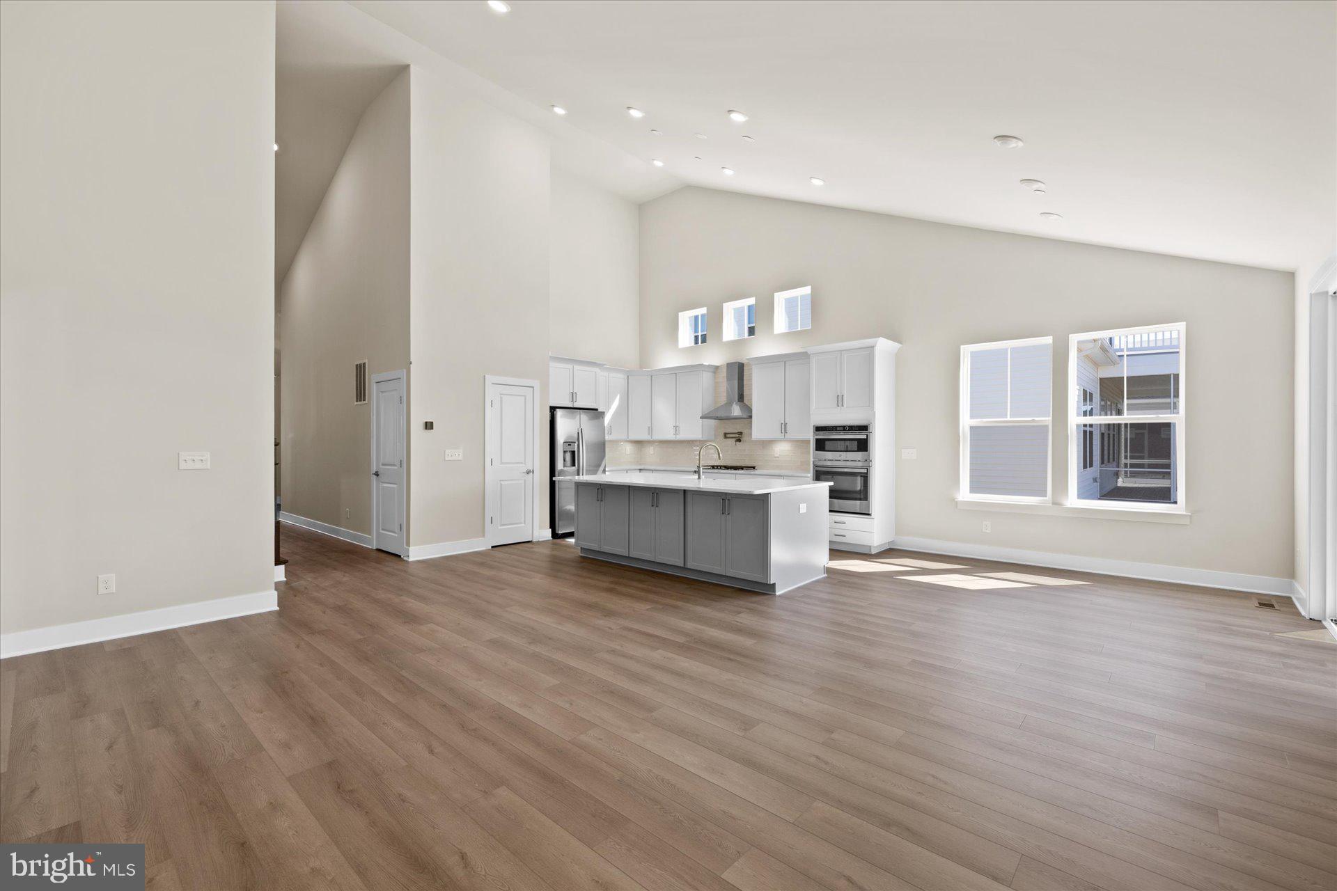 RIVER MARSH - Residential