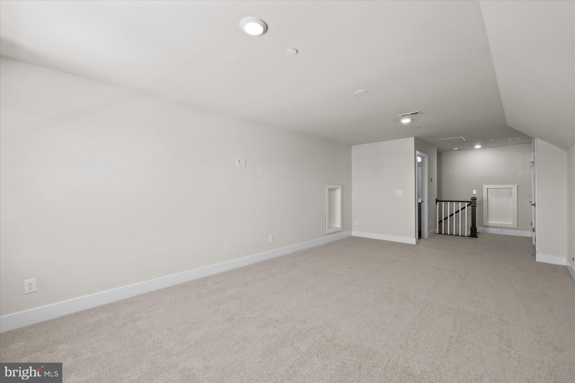 RIVER MARSH - Residential