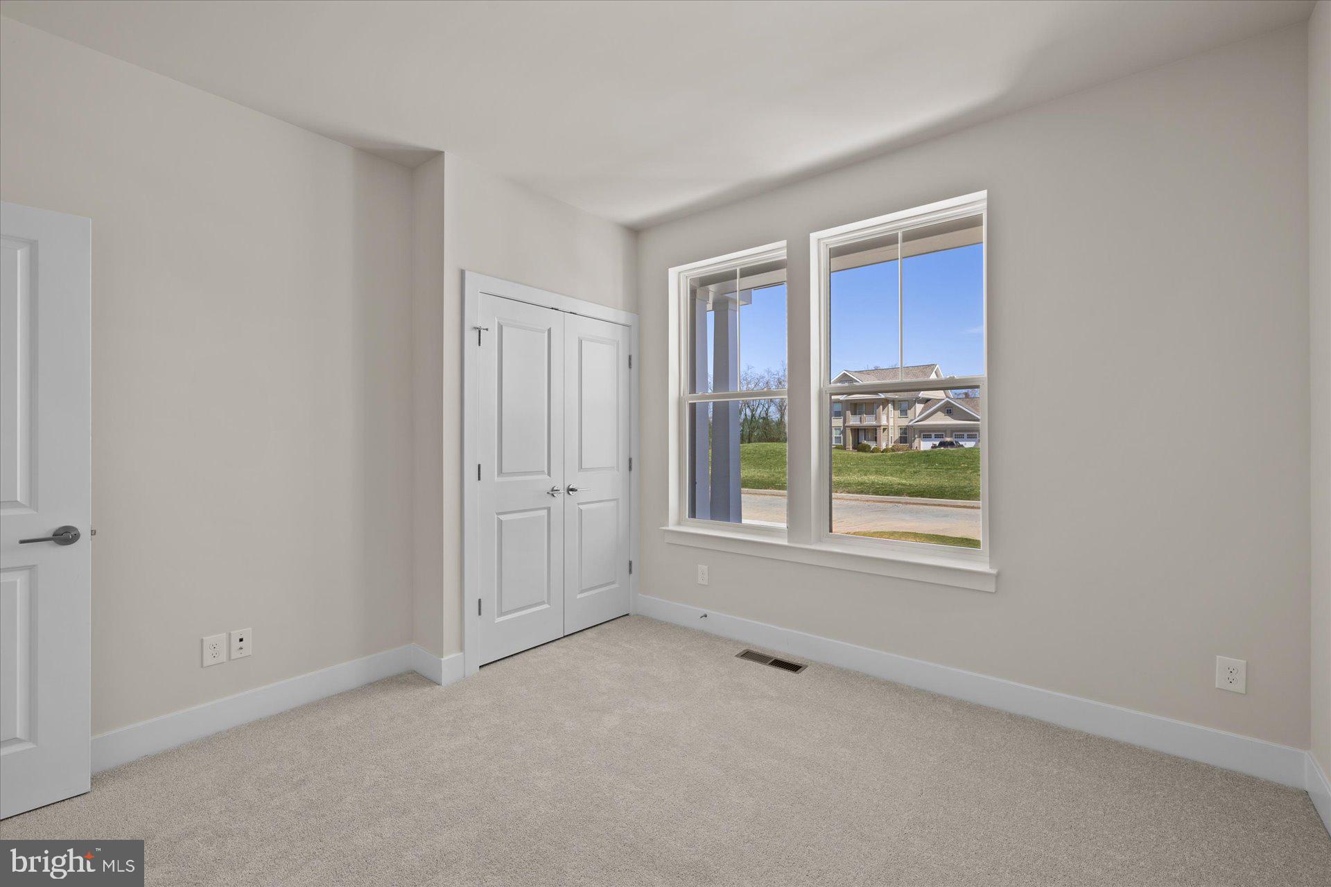 RIVER MARSH - Residential