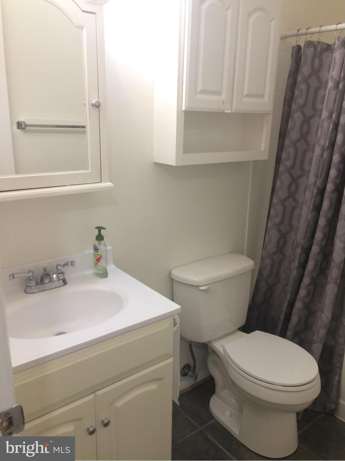 FARMINGDALE - Residential Lease