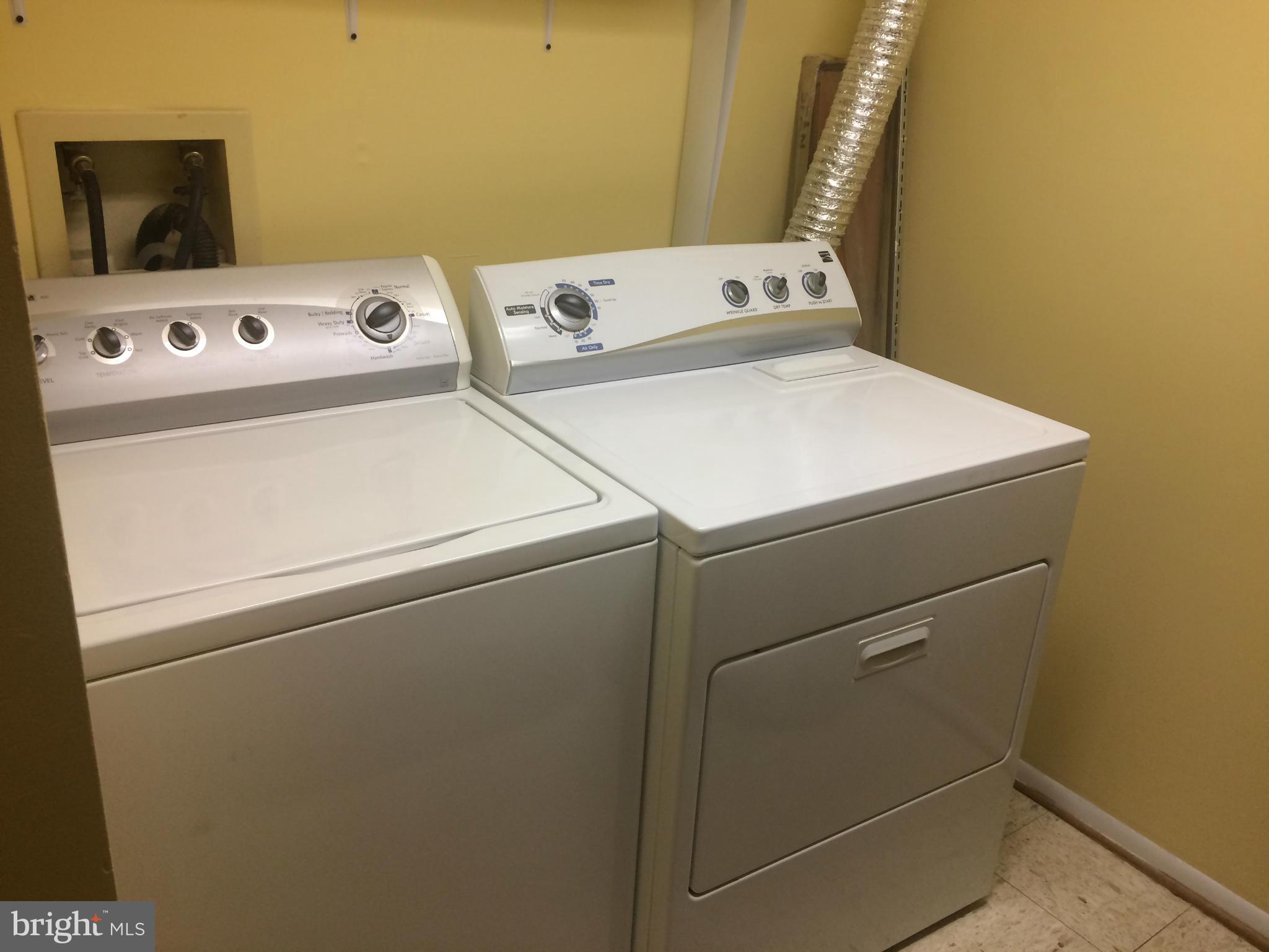 FARMINGDALE - Residential Lease