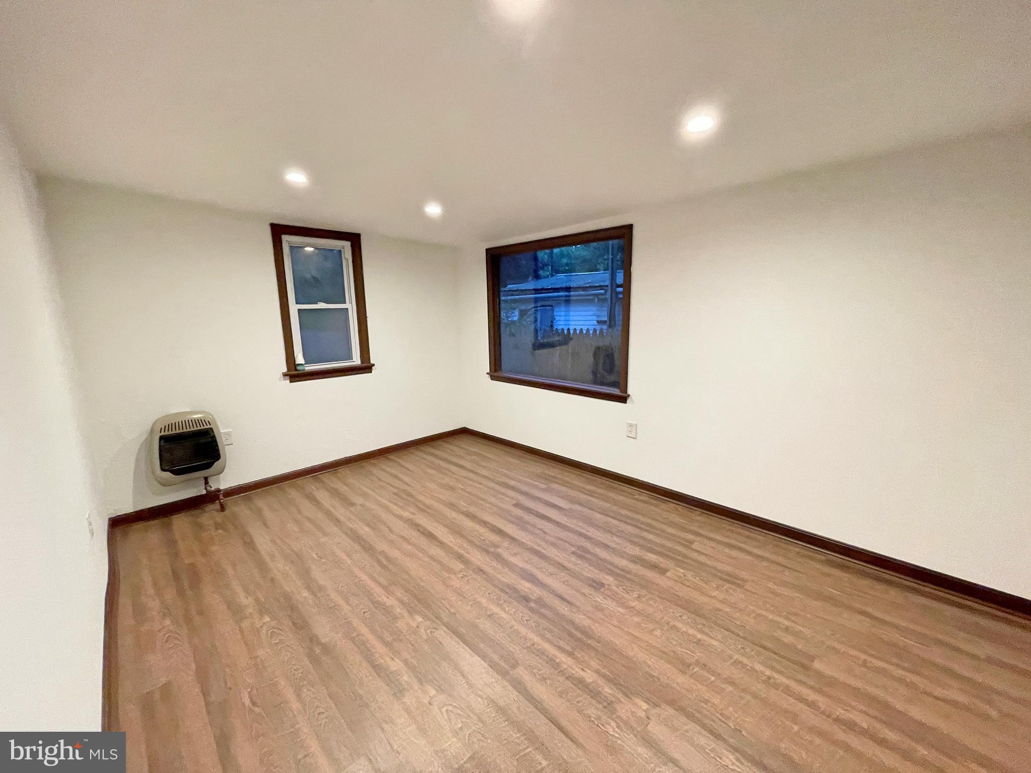 NONE, RURAL - Residential