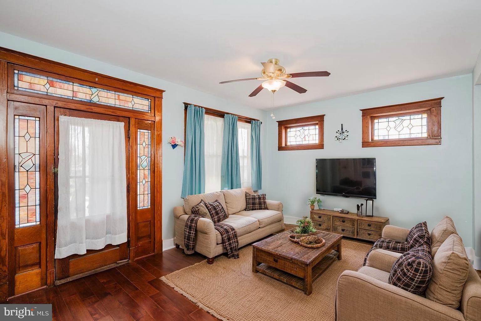 ELMWOOD - Residential