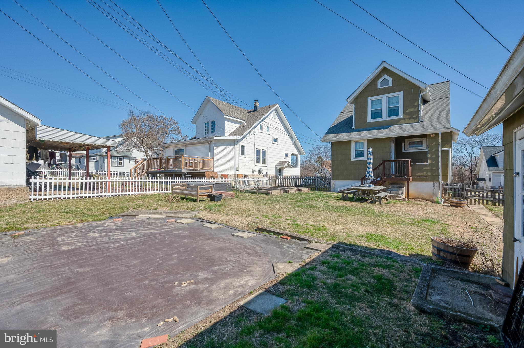 ELMWOOD - Residential