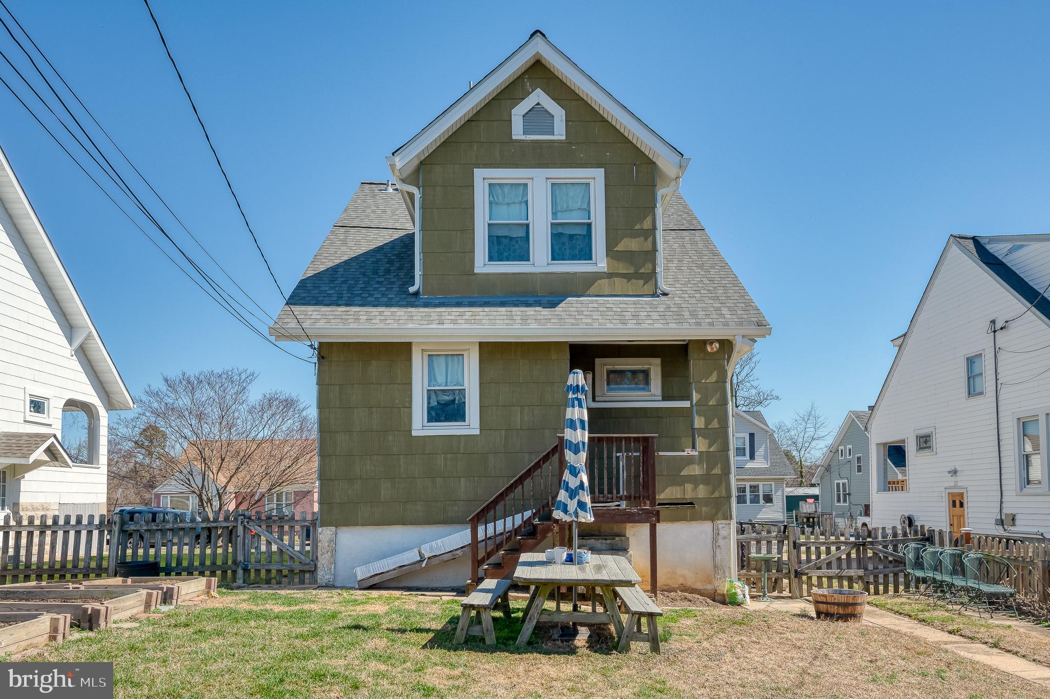 ELMWOOD - Residential