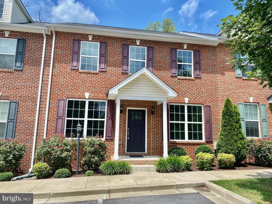 Beautiful townhome in Downtown La Plata! Second story boats two bedroom suites, each with their own walk-in closet. Lush wall to wall carpet & engineered hardwood throughout the home. Main floor offers 9' ceilings, bedroom and full bathroom with walk-in shower. Spacious living room with great natural light. Custom cabinets, granite counters & stainless steel appliances in kitchen. Unfinished basement is perfect for your additional storage needs and offer a walk-out stairway to the backyard. Close to all downtown shopping and dining and minutes from major commuting.