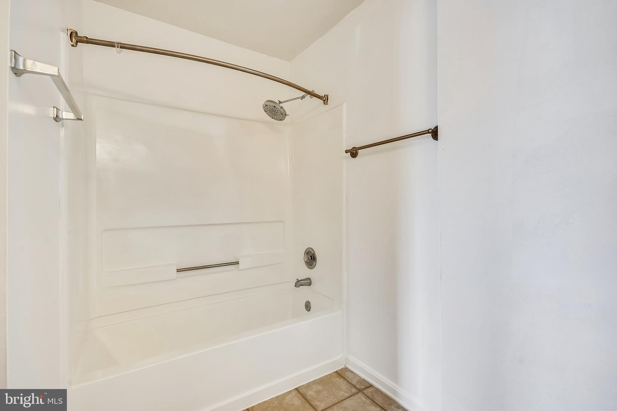 MADISON RIDGE - Residential Lease