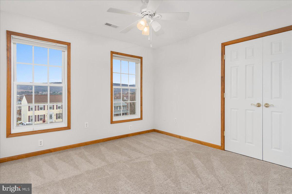 WHISPERING HILLS - Residential