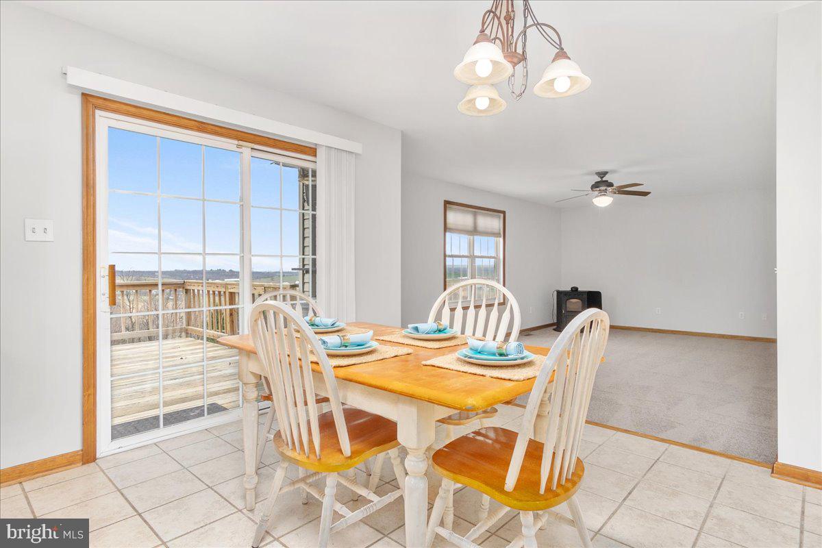 WHISPERING HILLS - Residential